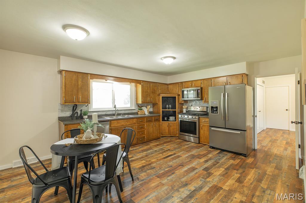 130 2nd Street Hamel, IL 62046 - Photo 11 of 33 Gallery Image 11