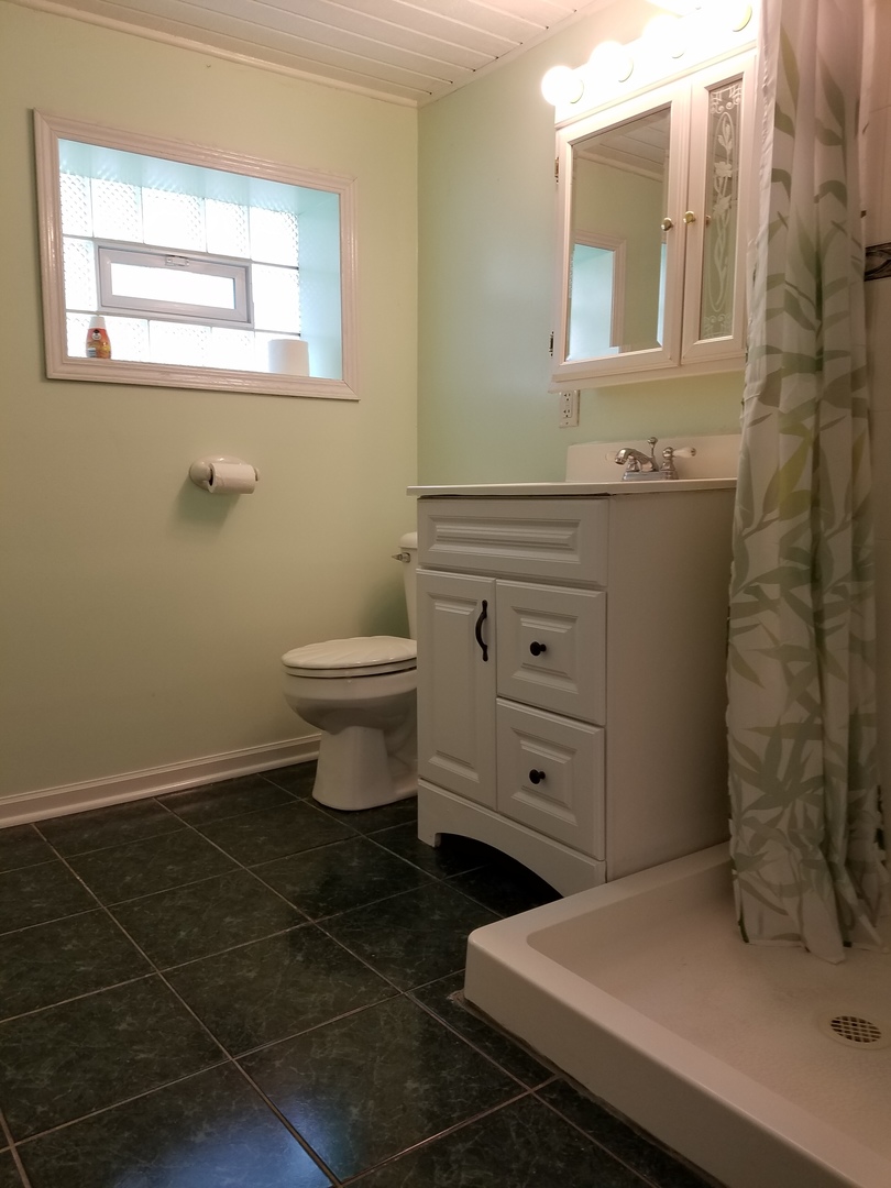 3850 Glenview Road Glenview, IL 60025 - Photo 13 of 21