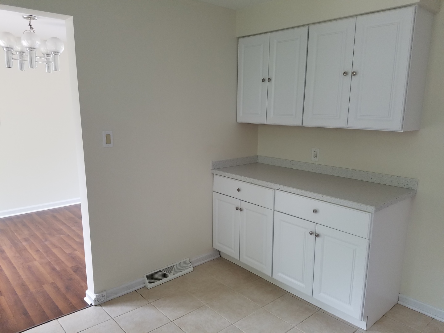 3850 Glenview Road Glenview, IL 60025 - Photo 7 of 21