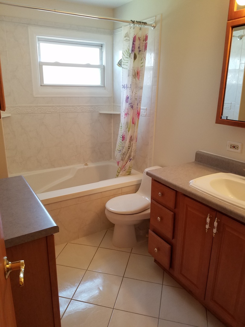 3850 Glenview Road Glenview, IL 60025 - Photo 8 of 21