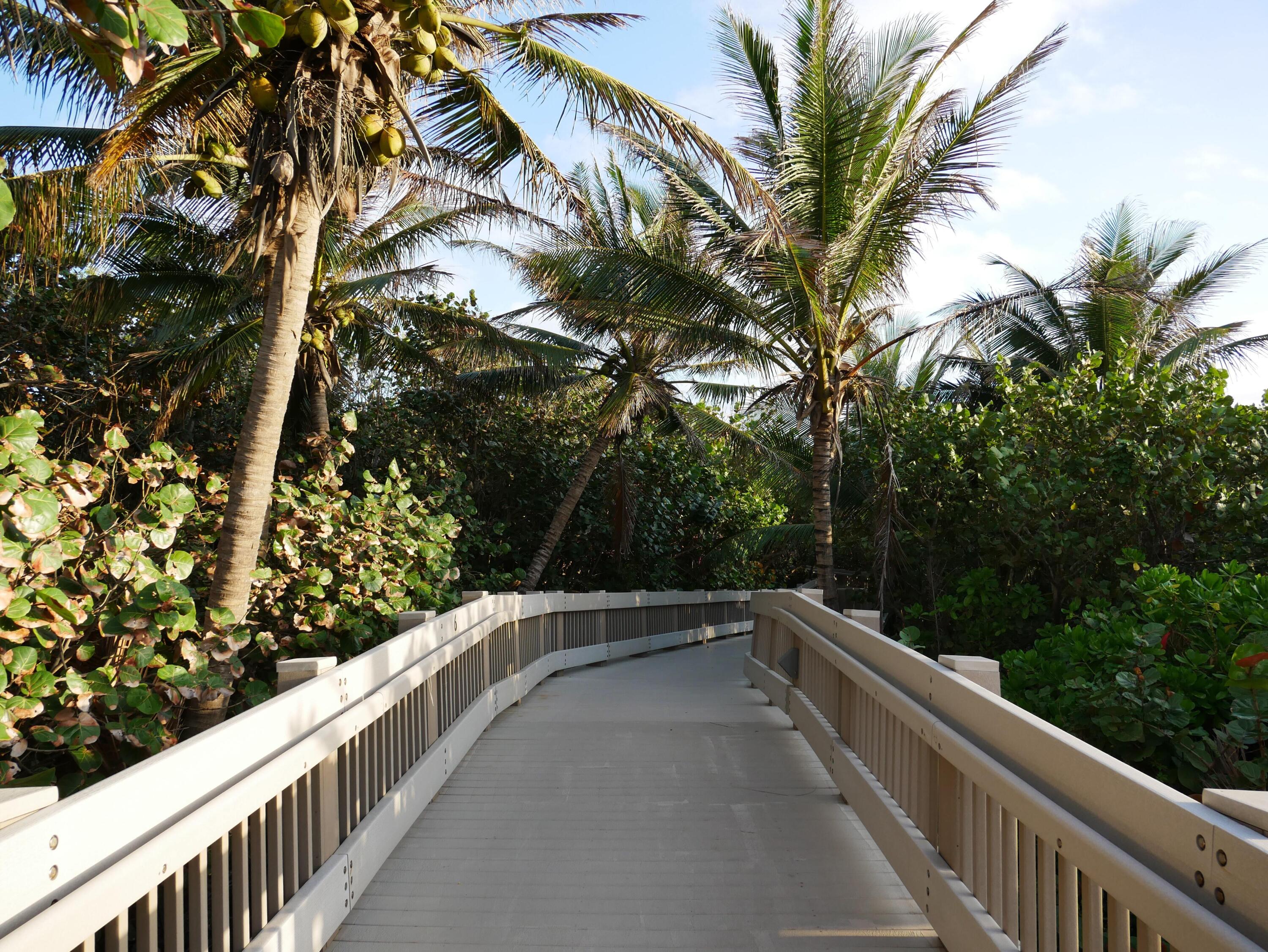 611 Southwest 18th Street Boca Raton, FL 33486 - Photo 25 of 26 beach