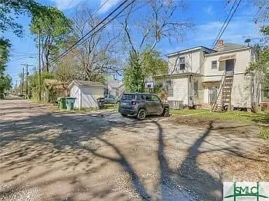 $1,700 | 723 East Henry Street, Unit B UPPER, Savannah, GA 31401