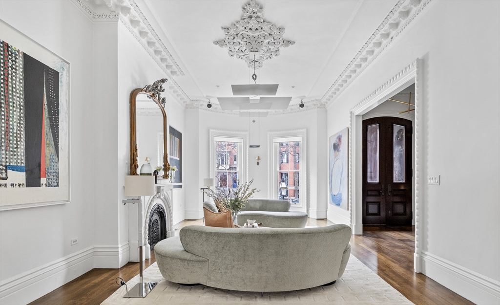 39 Union Park Boston, MA 02118 - Photo 3 of 42