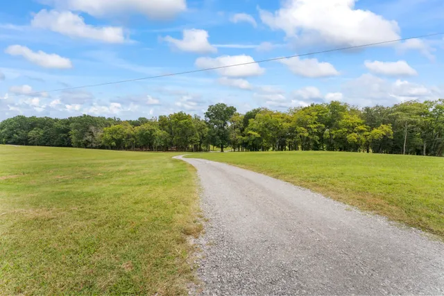 $1,293,300 | 120 Wartrace Creek Road, Wartrace, TN 37183