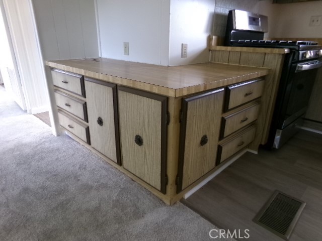 323 Ridgecrest Parkway Oroville, CA 95966 - Photo 16 of 35 a view of storage and utility room