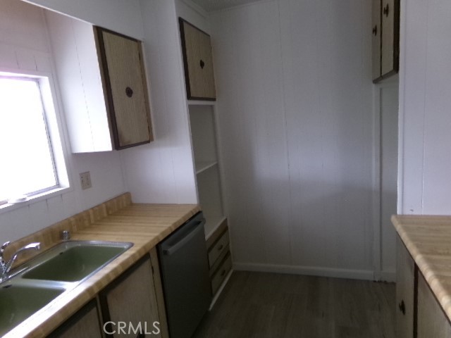 323 Ridgecrest Parkway Oroville, CA 95966 - Photo 20 of 35 a view of bathroom