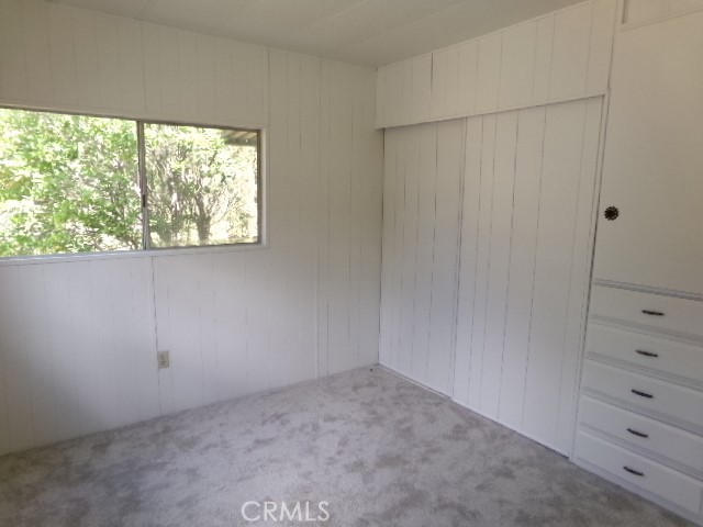 323 Ridgecrest Parkway Oroville, CA 95966 - Photo 28 of 35 a view of an empty room with a window