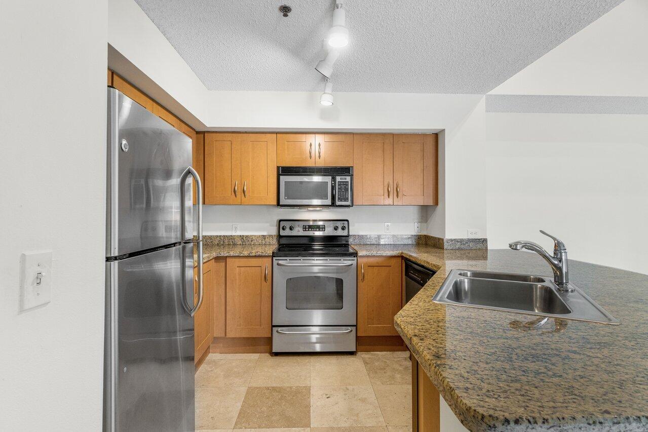 3111 Clint Moore Road, Unit 203 Boca Raton, FL 33496 - Photo 12 of 28 012-3111ClintMooreRoad-BocaRaton-FL-3349