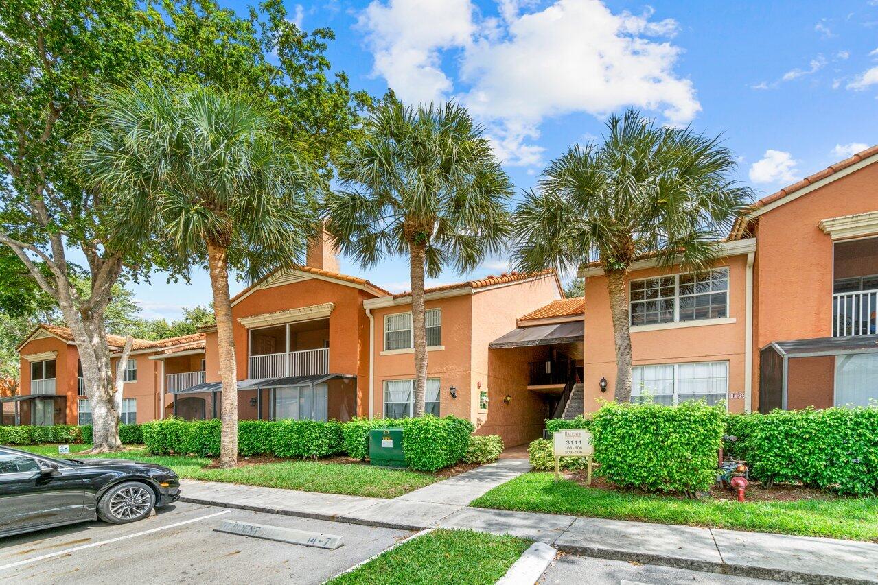 3111 Clint Moore Road, Unit 203 Boca Raton, FL 33496 - Photo 4 of 28 004-3111ClintMooreRoad-BocaRaton-FL-3349