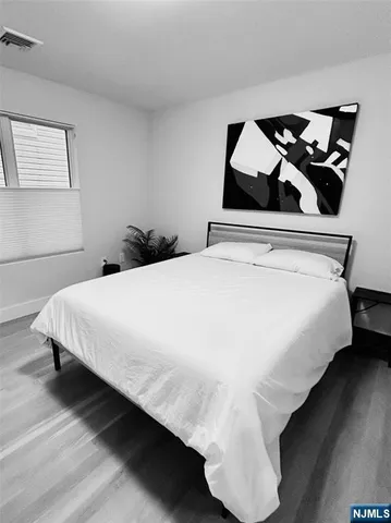 $7,000 | 391 B Undercliff Avenue, Unit B, Edgewater, NJ 07020