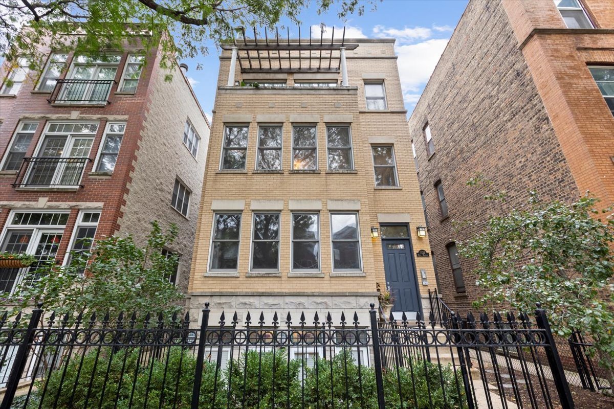 a view of a large building