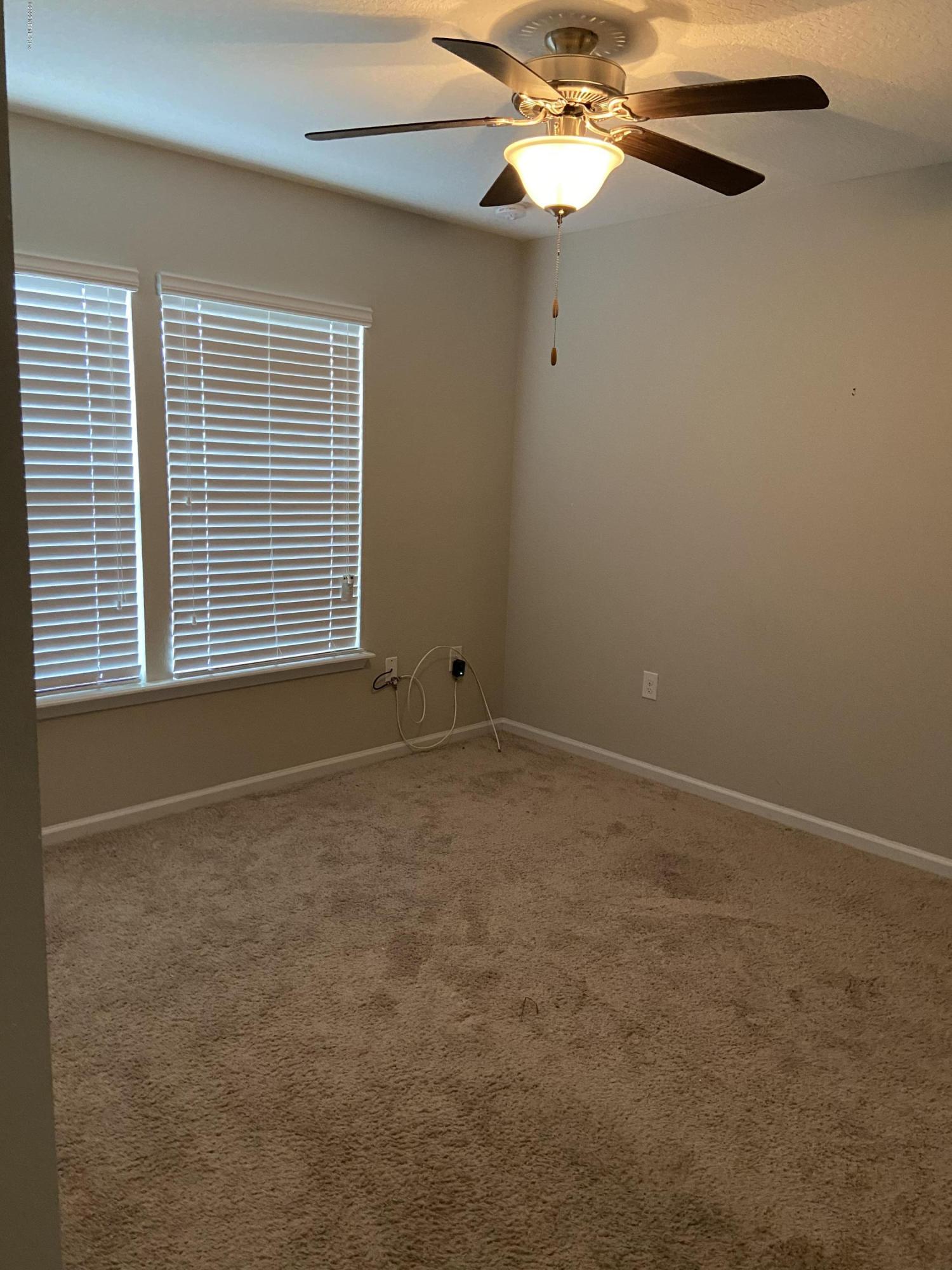 585 Deer Crossing Road St. Augustine, FL 32086 - Photo 15 of 20 Deer Crossing 585 - Front Bedroom
