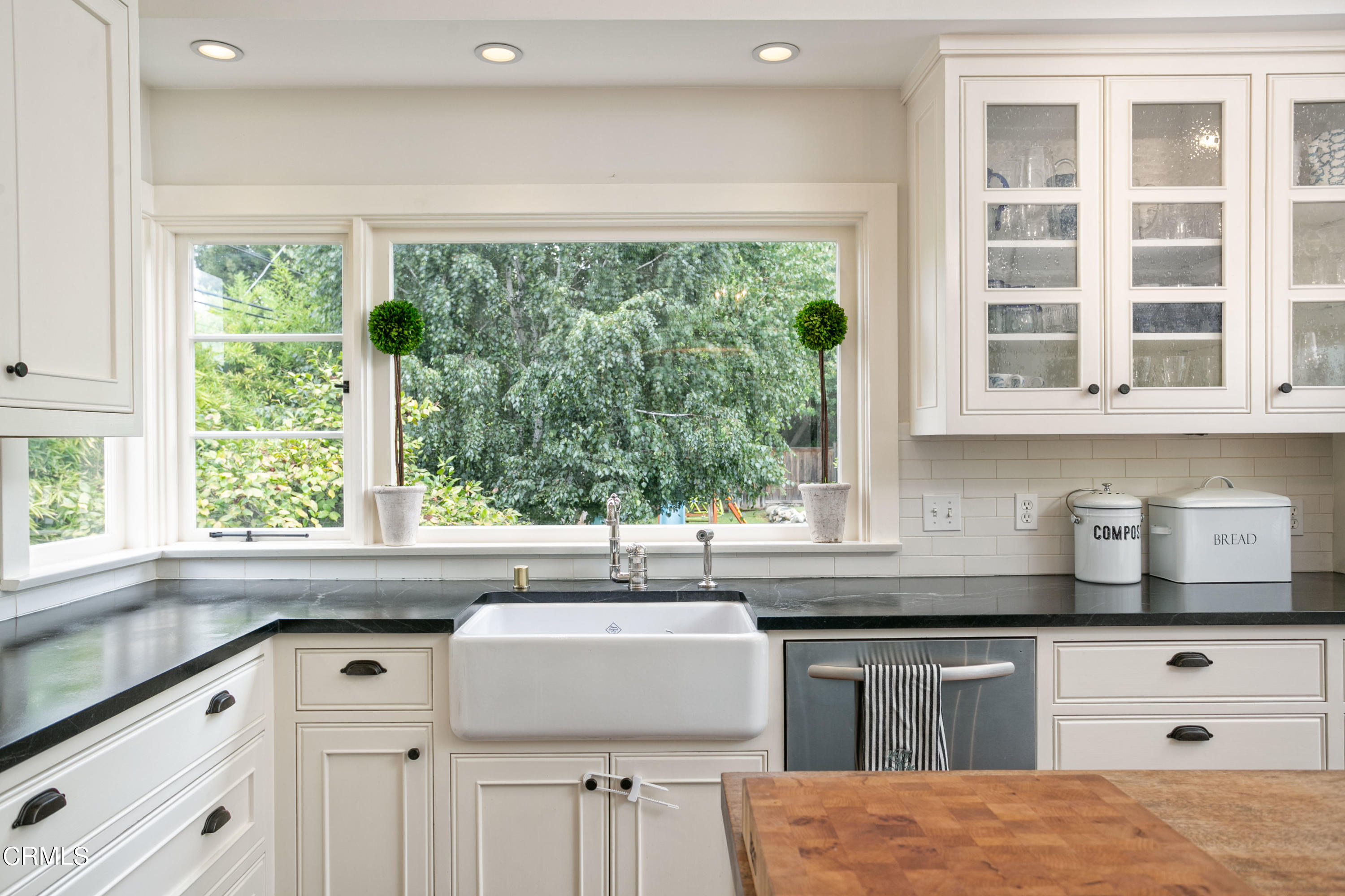 135 Sierra View Road Pasadena, CA 91105 - Photo 14 of 32 135 Sierra View Rd-014