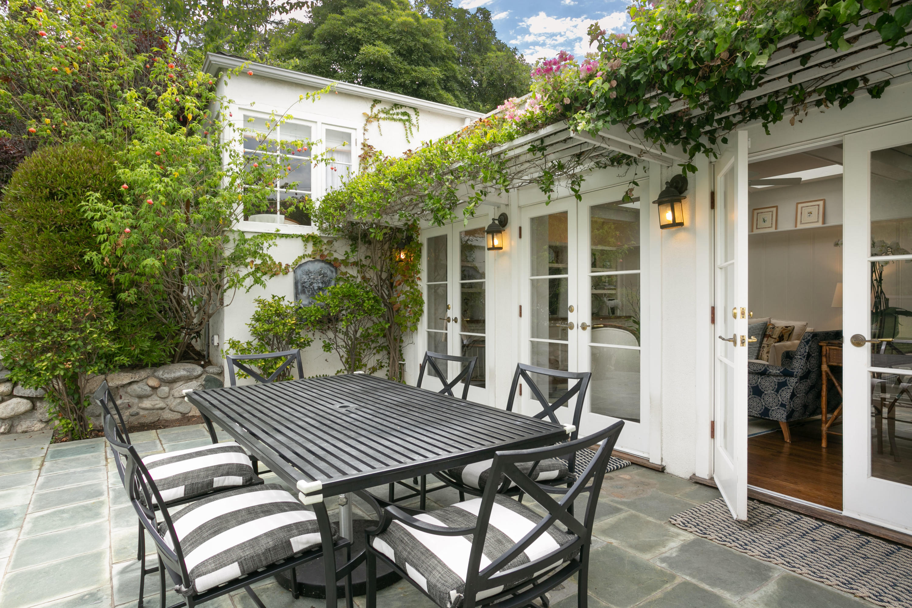 135 Sierra View Road Pasadena, CA 91105 - Photo 27 of 32 135 Sierra View Rd-028