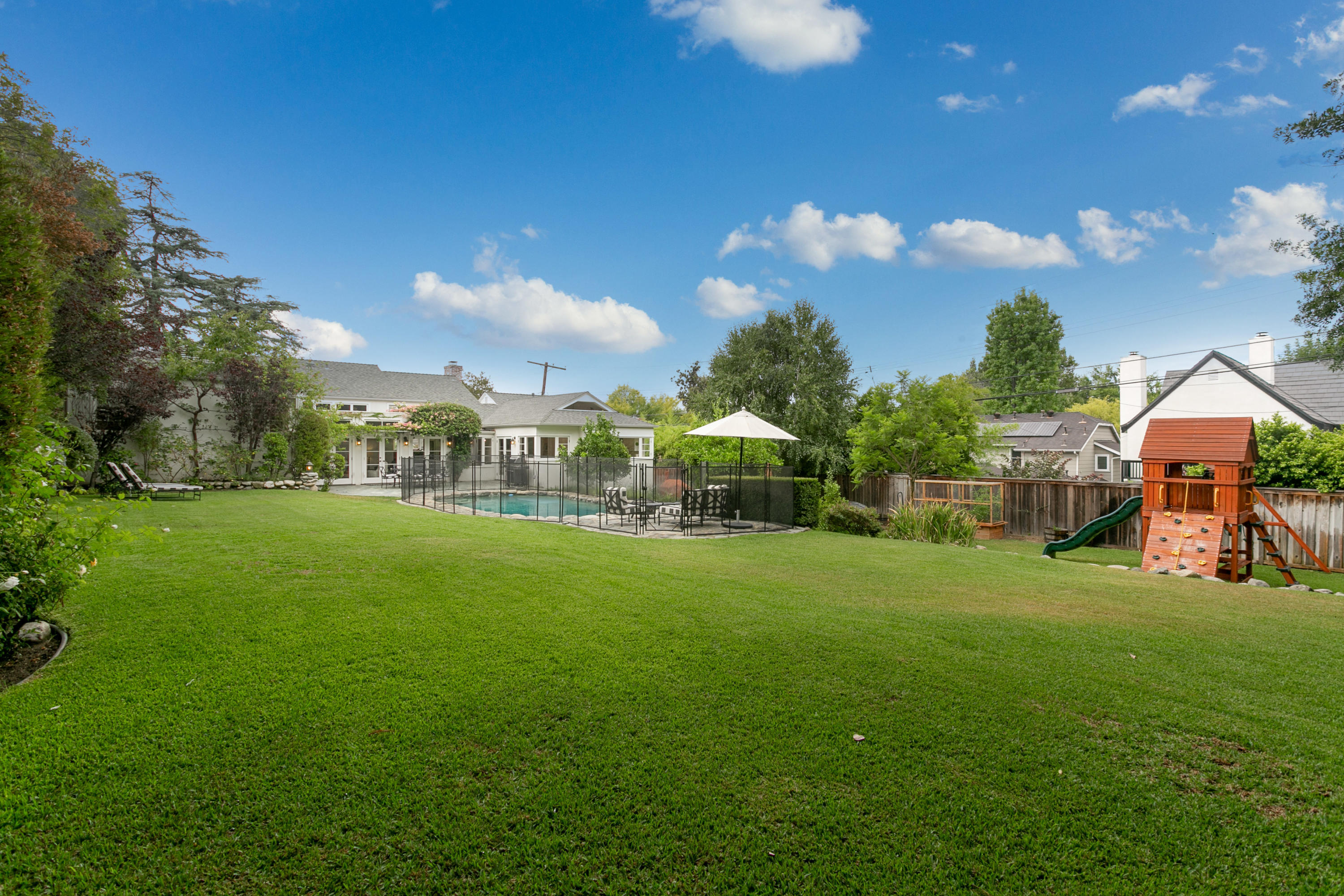 135 Sierra View Road Pasadena, CA 91105 - Photo 29 of 32 135 Sierra View Rd-031