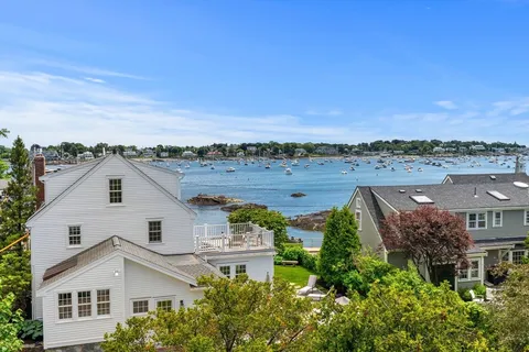 $1,550,000 | 7 Fort Beach Way, Marblehead, MA 01945