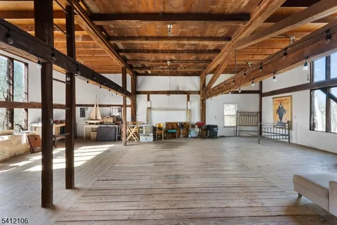 $599,000 | 25 Baptist Church Road, Hampton, NJ 08827