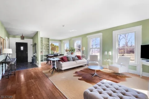 $599,000 | 25 Baptist Church Road, Hampton, NJ 08827