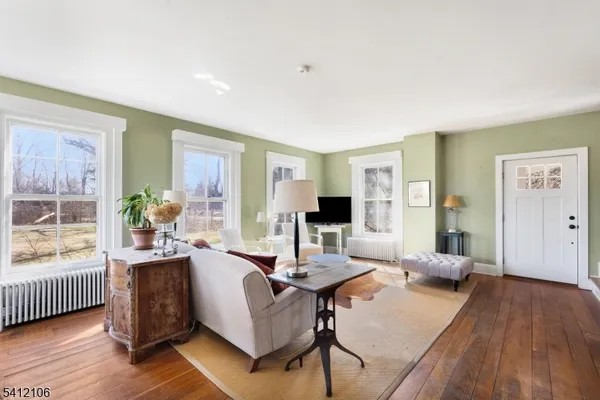 $650,000 | 25 Baptist Church Road, Hampton, NJ 08827