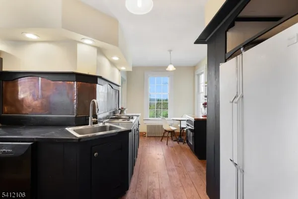 $650,000 | 25 Baptist Church Road, Hampton, NJ 08827