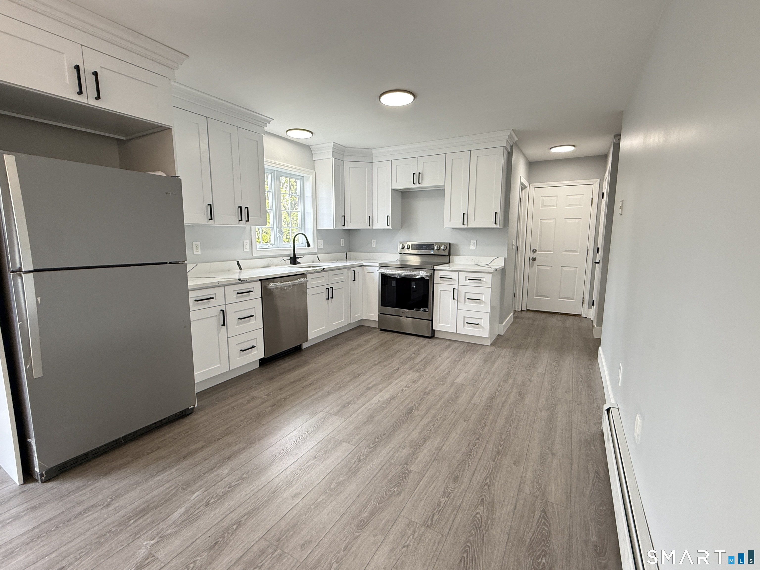 75 Ridgeway Avenue Watertown, CT 06779 - Photo 4 of 26 Kitchen