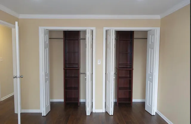 $1,895 | 629 West 65th Street, Unit 3, Westmont, IL 60559