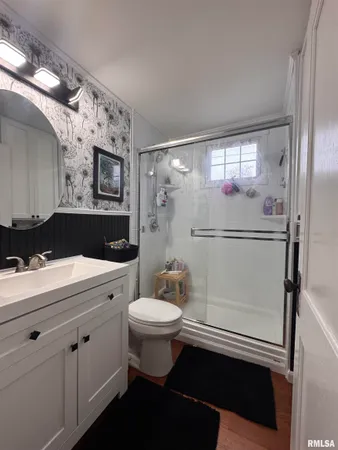 $114,500 | 216 South College Street, Macomb, IL 61455