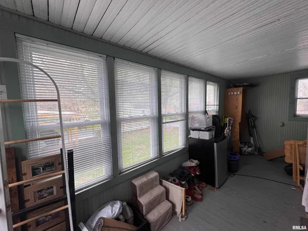 $114,500 | 216 South College Street, Macomb, IL 61455