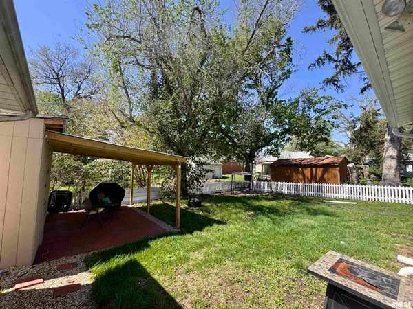 $114,500 | 216 South College Street, Macomb, IL 61455