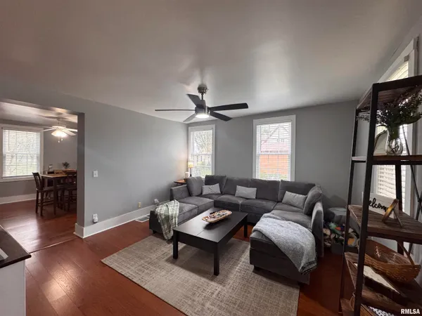 $114,500 | 216 South College Street, Macomb, IL 61455