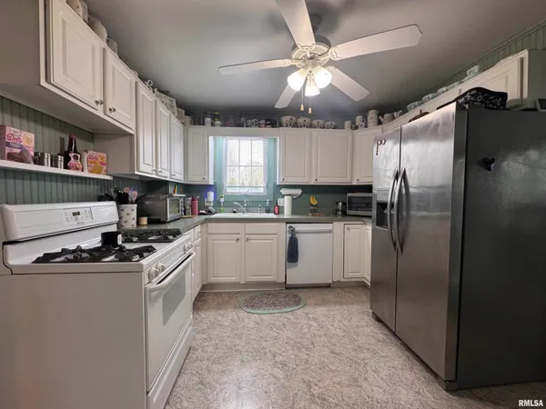 $114,500 | 216 South College Street, Macomb, IL 61455