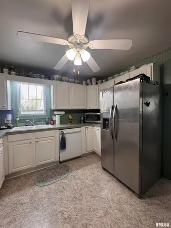 $114,500 | 216 South College Street, Macomb, IL 61455