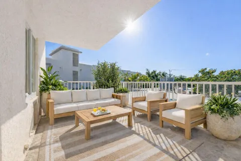 $829,000 | 1203 Hillsboro Mile, Unit P3, Hillsboro Beach, FL 33062