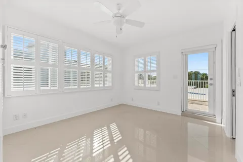 $829,000 | 1203 Hillsboro Mile, Unit P3, Hillsboro Beach, FL 33062