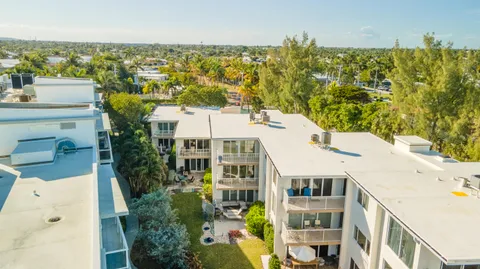 $829,000 | 1203 Hillsboro Mile, Unit P3, Hillsboro Beach, FL 33062