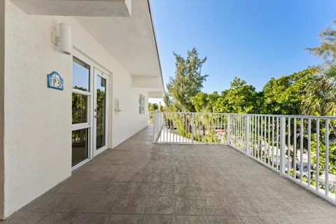 $829,000 | 1203 Hillsboro Mile, Unit P3, Hillsboro Beach, FL 33062