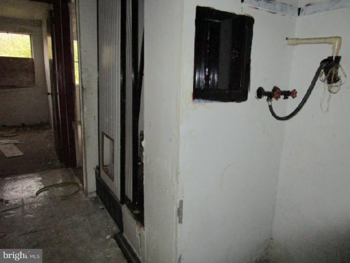 9433 Woodbridge Road Philadelphia, PA 19114 - Photo 20 of 25