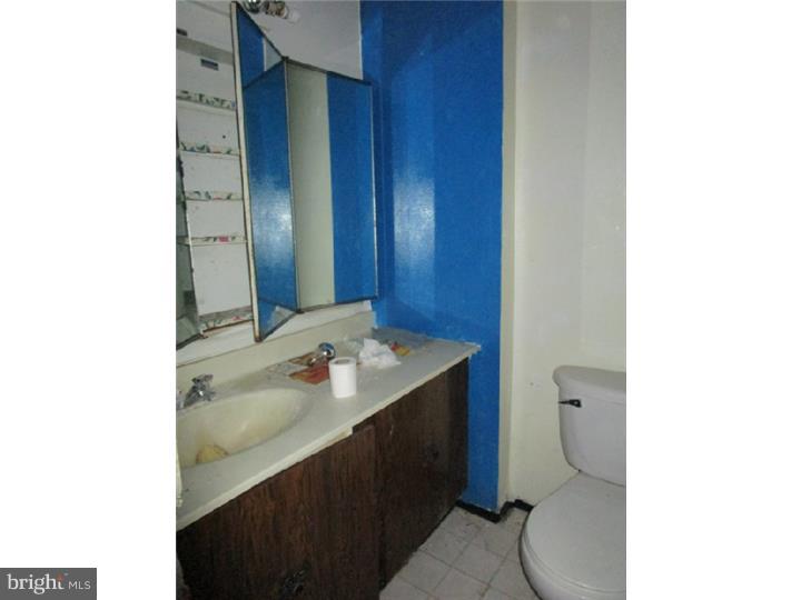 9433 Woodbridge Road Philadelphia, PA 19114 - Photo 21 of 25