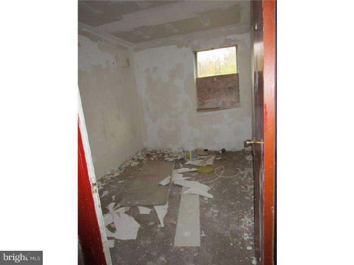 9433 Woodbridge Road Philadelphia, PA 19114 - Photo 24 of 25