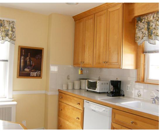 94 Woodside Road Medford, MA 02155 - Photo 9 of 21 Gallery Image 9
