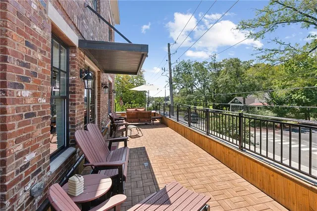 $1,125,000 | 8255 Main Street, Unit 2, Woodstock, GA 30188