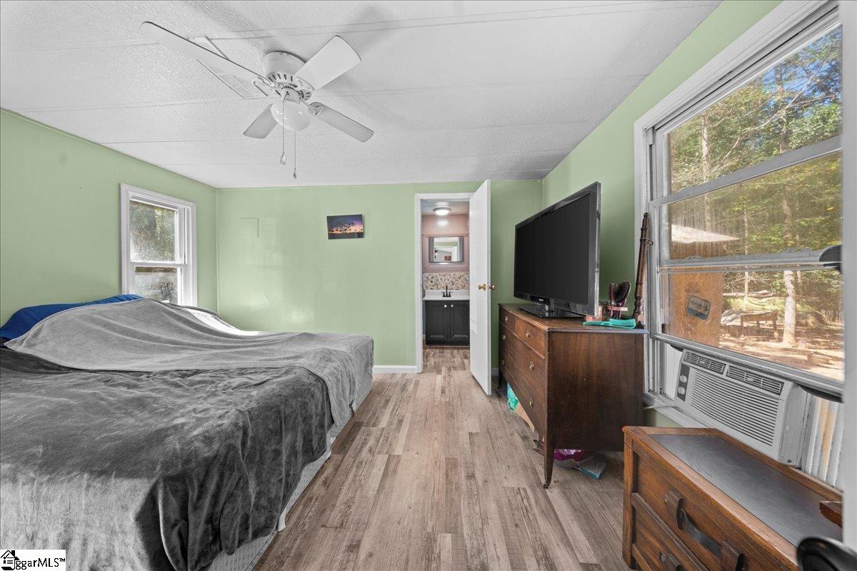 1660 Kilgore Bridge Road Woodruff, SC 29388 - Photo 19 of 50