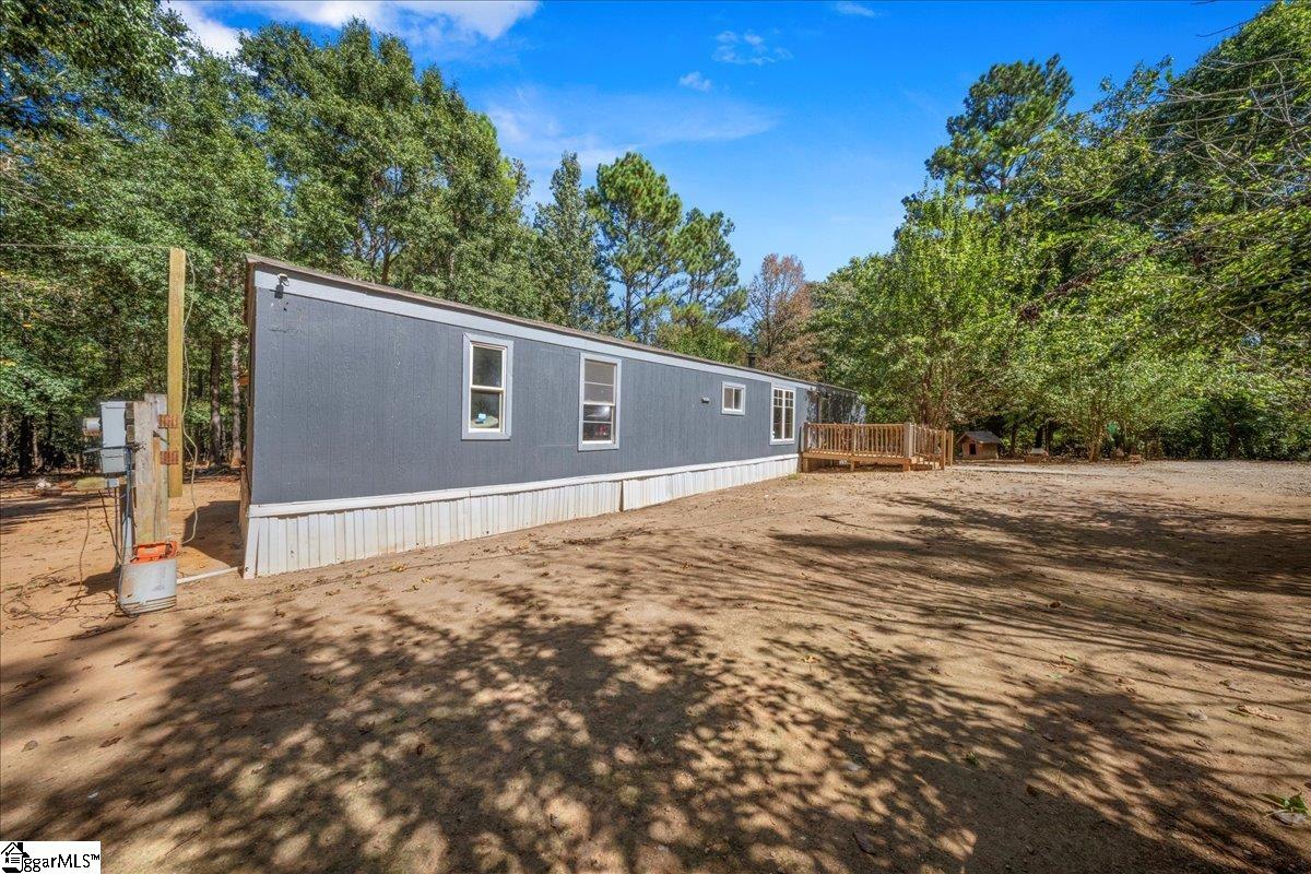 1660 Kilgore Bridge Road Woodruff, SC 29388 - Photo 3 of 50