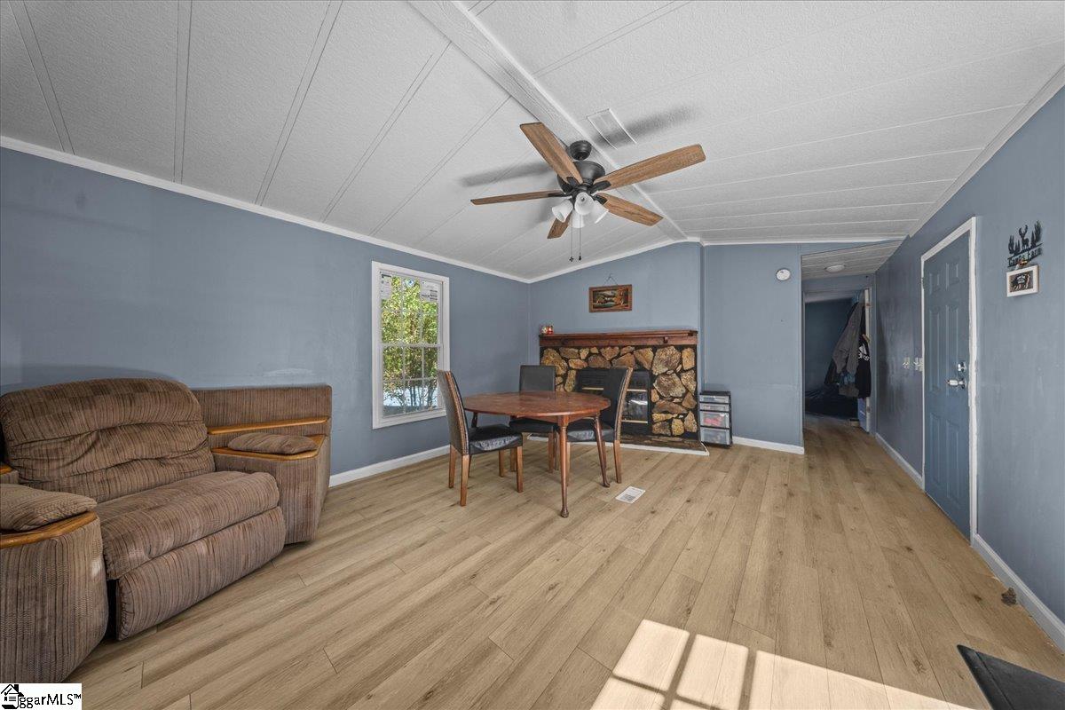 1660 Kilgore Bridge Road Woodruff, SC 29388 - Photo 10 of 50