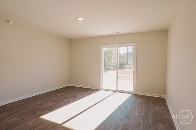 $2,500 | 411 Coconut Drive, Bloomingdale, GA 31302