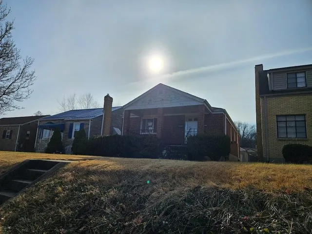 $87,000 | 1808 Ridge Avenue, Coraopolis, PA 15108