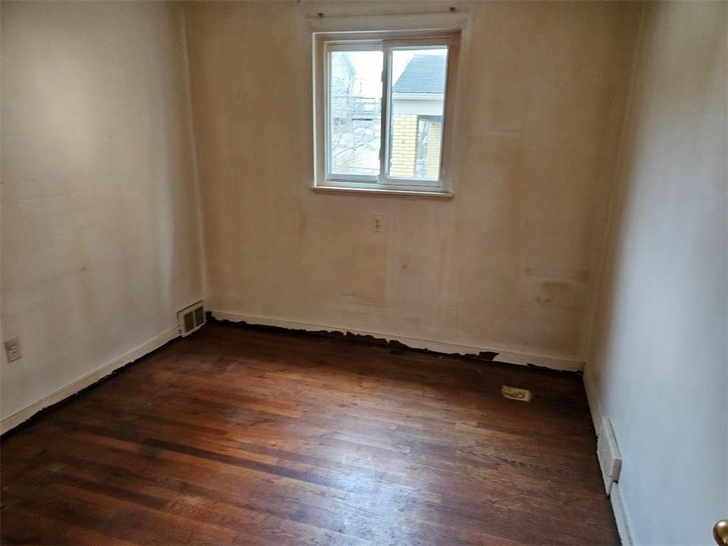 1808 Ridge Avenue Coraopolis, PA 15108 - Photo 17 of 24