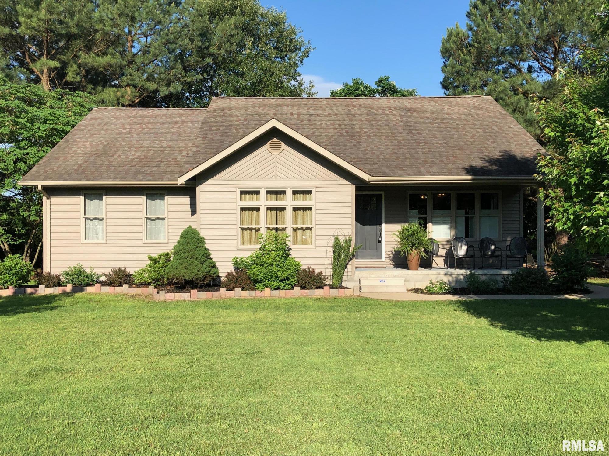 14689 Cambria Road Carterville, IL 62918 - Photo 1 of 16 Gallery Image 1