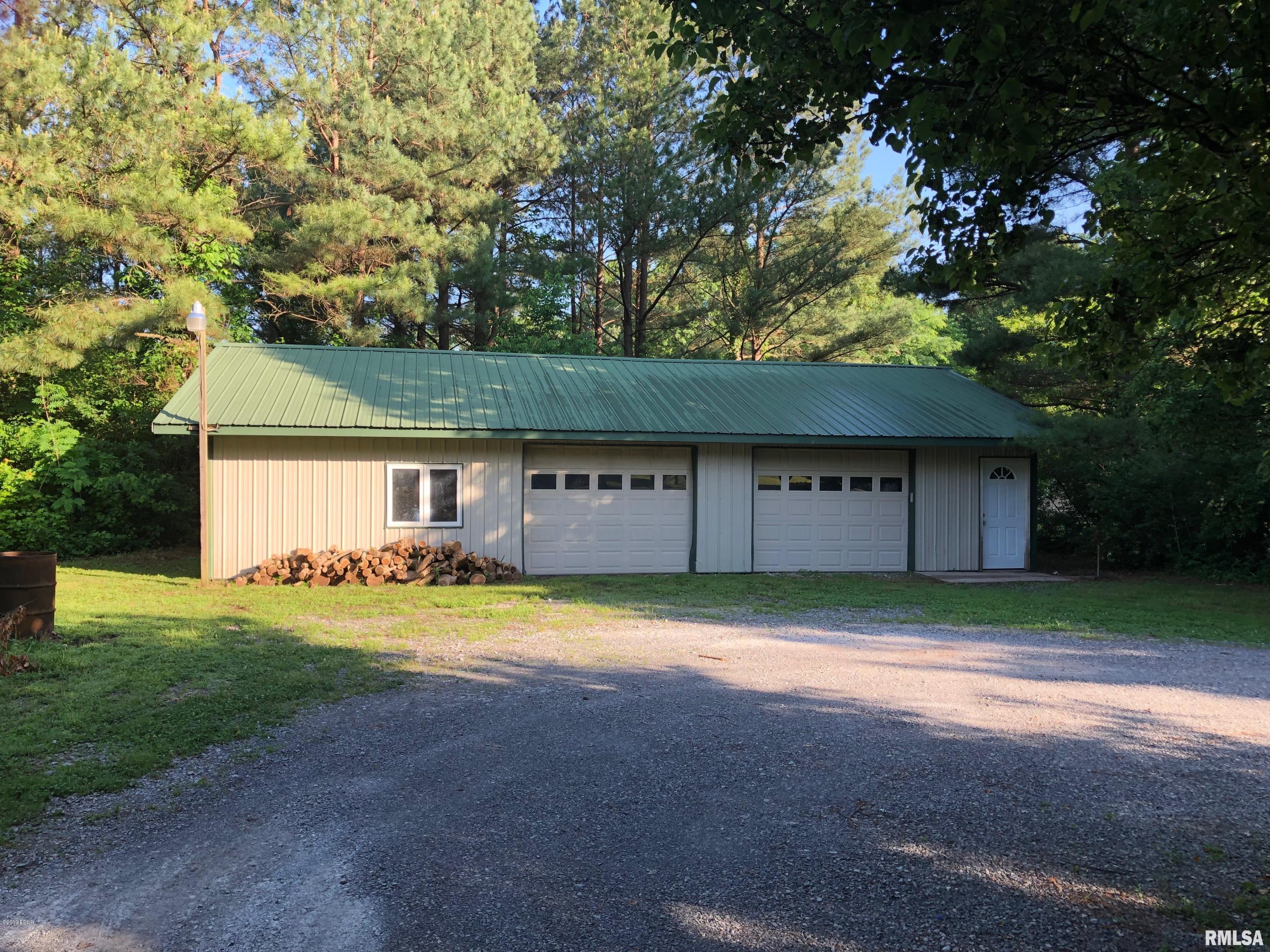 14689 Cambria Road Carterville, IL 62918 - Photo 3 of 16 Gallery Image 3