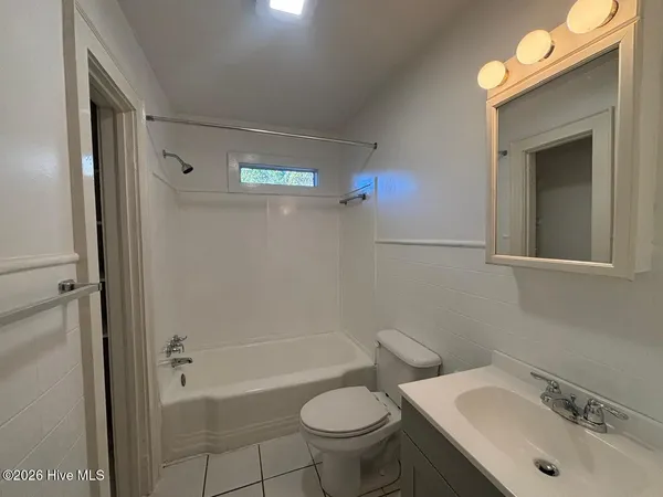 $1,600 | 323 North 18th Street, Wilmington, NC 28405